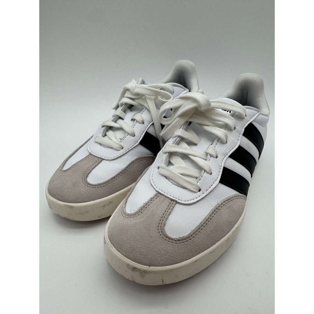 Adidas Barreda Women's Sneakers Size 9 White Black Casual Shoes NWB Box